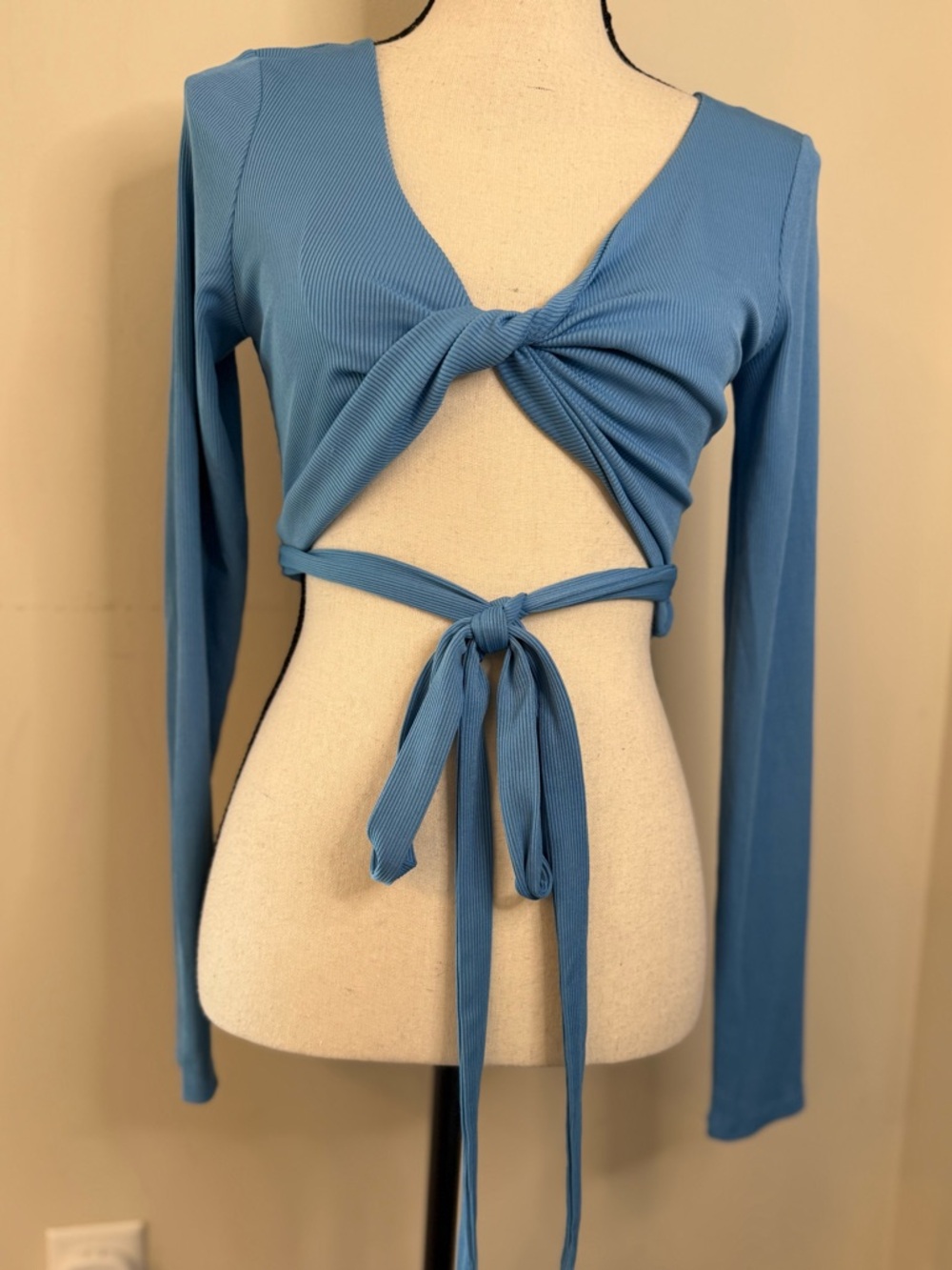 Princess Polly blue ribbed crop top wrap around strap SZ 6